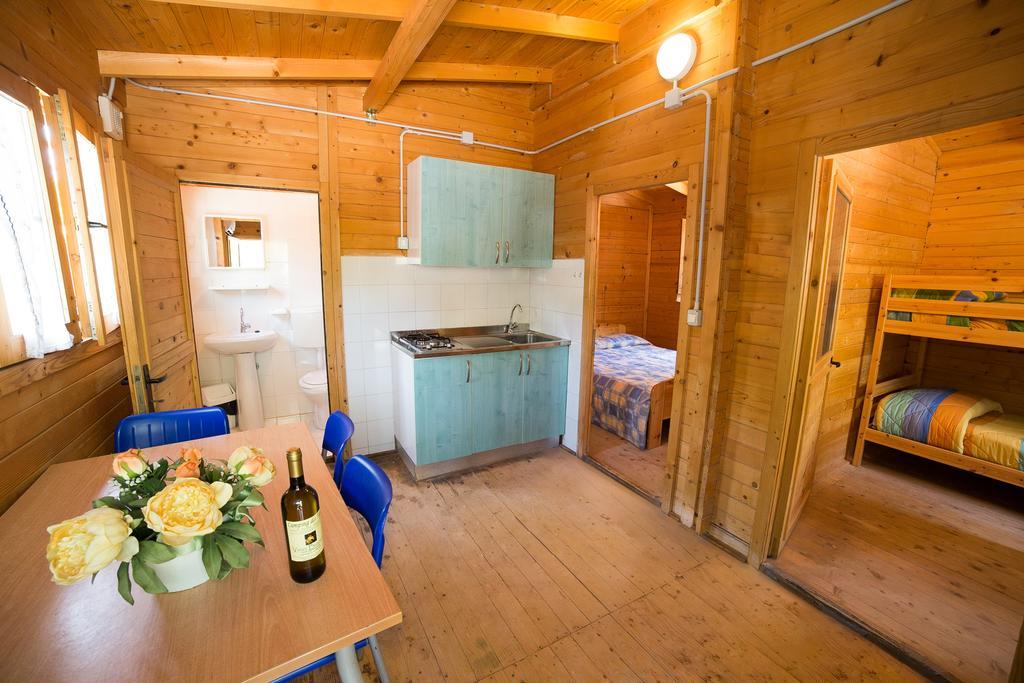 Camping Dei Tigli Torre del Lago Puccini Habitación foto
