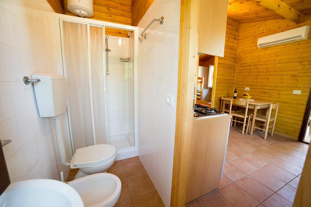 Camping Dei Tigli Torre del Lago Puccini Habitación foto