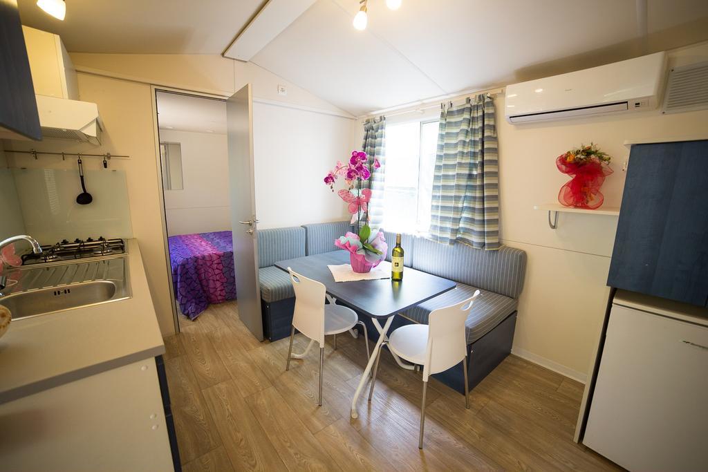 Camping Dei Tigli Torre del Lago Puccini Habitación foto